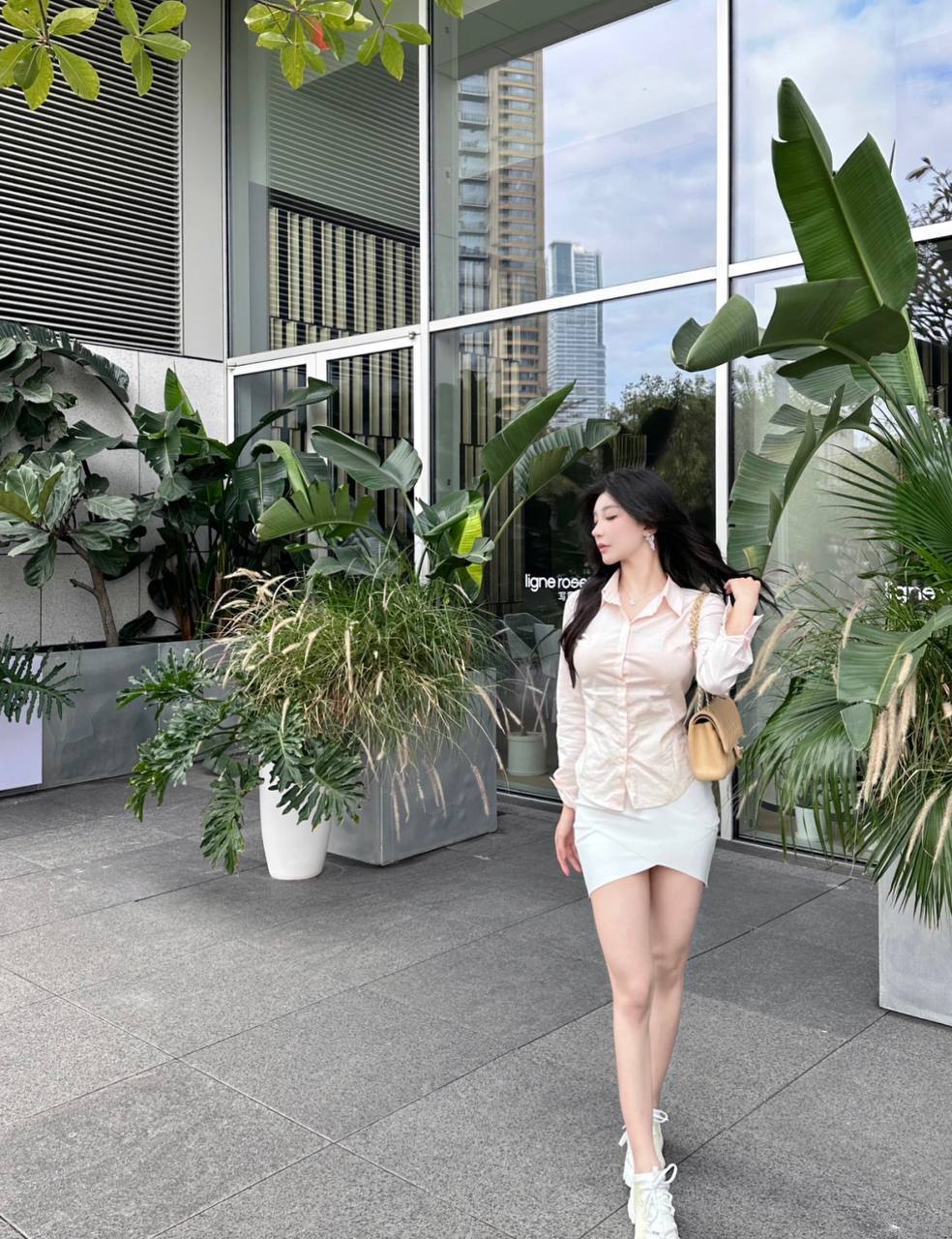 海外留学却成援交女，她们的真实生活是什么样的？